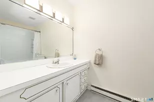 34 Hemlock Ct, Cromwell, CT 06416 - Photo 19