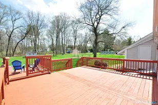 36 Pilgrim Dr, Windsor, CT 06095 - Photo 5