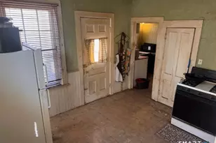 227 Montauk Ave, New London, CT 06320 - Photo 5