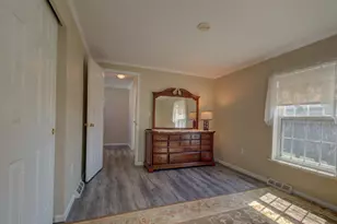 25 Pine St, East Windsor, CT 06088 - Photo 15