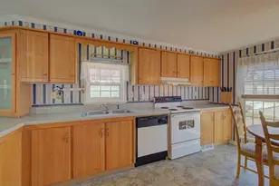 25 Pine St, East Windsor, CT 06088 - Photo 5