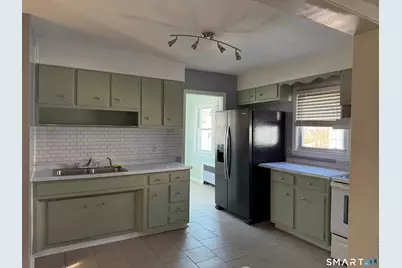 95-97 Locust Street, Bridgeport, CT 06610 - Photo 5