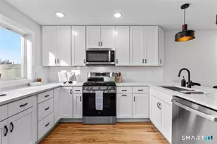 22 A Merritt Ave, Woodbridge, CT 06525 - Photo 3