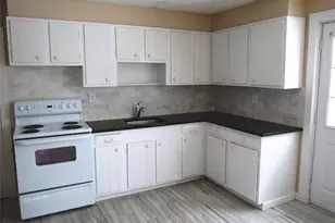 13 Wilcox St, Wethersfield, CT 06109 - Photo 13