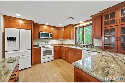 36 Freedom Drive, Canton, CT 06019 - Photo 9