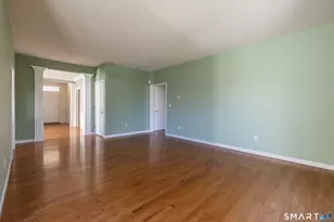 114 Country Club Dr, Oxford, CT 06478 - Photo 7