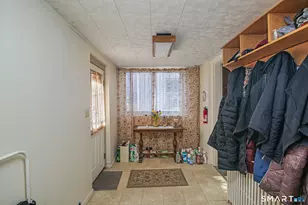 64 Le Grande Ave, Greenwich, CT 06830 - Photo 7