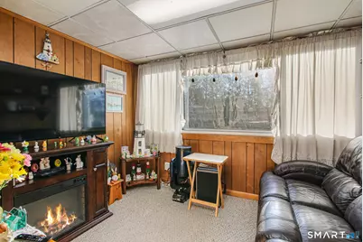 64 Le Grande Avenue, Greenwich, CT 06830 - Photo 13