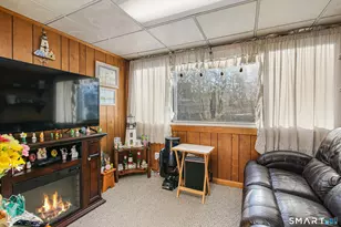 64 Le Grande Ave, Greenwich, CT 06830 - Photo 13