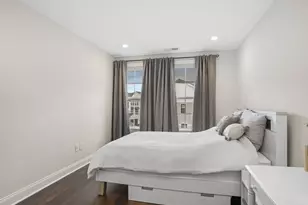 185 Brentwood Cir, Danbury, CT 06810 - Photo 23