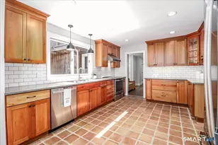 165 Mamanasco Rd, Ridgefield, CT 06877 - Photo 9