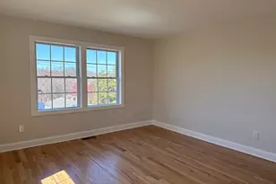 11 S Strong St, East Haven, CT 06513 - Photo 25