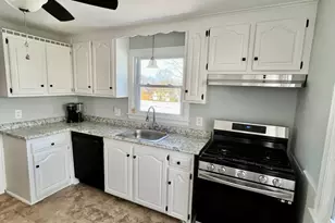 177 Montowese Ave, North Haven, CT 06473 - Photo 3