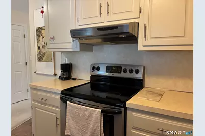 462 Glendale Avenue #11, Bridgeport, CT 06606 - Photo 9