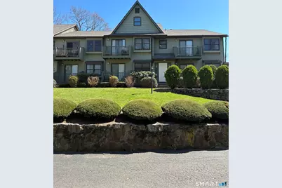 462 Glendale Avenue #11, Bridgeport, CT 06606 - Photo 1