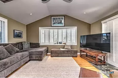 12 Coyle Drive, West Haven, CT 06516 - Photo 5