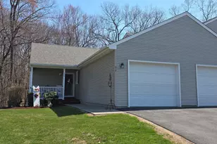 98 Dibble Hollow Ln, Windsor Locks, CT 06096 - Photo 25