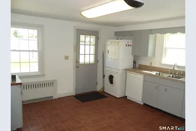 192 Wells Street, Manchester, CT 06040 - Photo 3