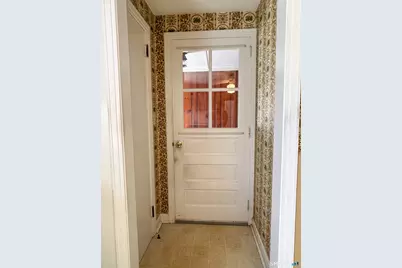 298 Murray Street, Meriden, CT 06450 - Photo 33