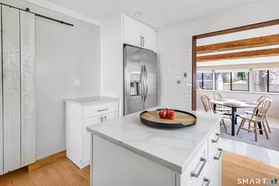 855 Riverside Drive, Fairfield, CT 06824 - Photo 11