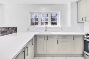 1620 N Peters Ln, Stratford, CT 06614 - Photo 11