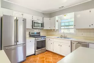 12 Dorset Dr, New Milford, CT 06776 - Photo 9