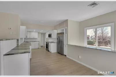822 Slater Road, New Britain, CT 06053 - Photo 9
