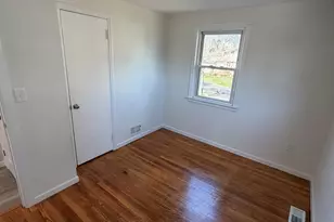 83 Tower St, Milford, CT 06460 - Photo 13