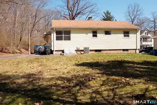 5 Assumption St, New Haven, CT 06513 - Photo 15