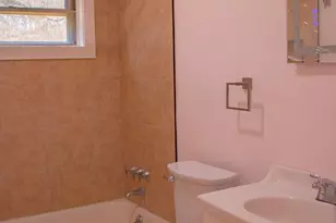 5 Assumption St, New Haven, CT 06513 - Photo 11