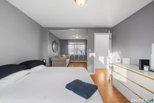 948 Wayne St, Bridgeport, CT 06606 - Photo 5