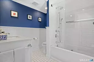 49 Buena Vista St, Stamford, CT 06907 - Photo 11