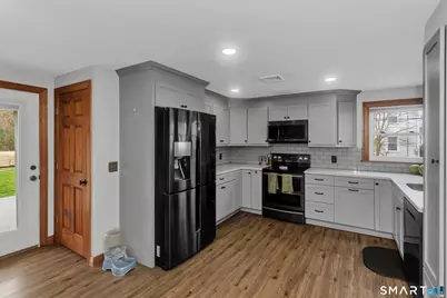 12 Longview Road, Enfield, CT 06082 - Photo 5