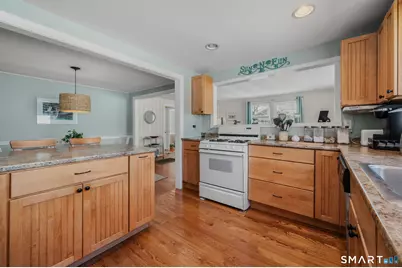 8 Biscayne Boulevard, Old Lyme, CT 06371 - Photo 7