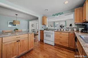 8 Biscayne Blvd, Old Lyme, CT 06371 - Photo 7