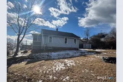 217 Hillcrest Road, Bridgeport, CT 06606 - Photo 35