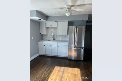 217 Hillcrest Road, Bridgeport, CT 06606 - Photo 17