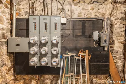 32 Greenwood Street, Naugatuck, CT 06770 - Photo 9