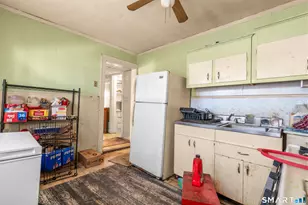 32 Greenwood St, Naugatuck, CT 06770 - Photo 21