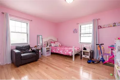 21 Hirsch Road, Stamford, CT 06905 - Photo 15