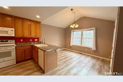 55 Ninas Way #55, Manchester, CT 06040 - Photo 5