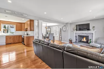 155 Blueberry Lane, Stratford, CT 06614 - Photo 9
