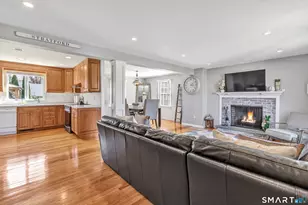 155 Blueberry Ln, Stratford, CT 06614 - Photo 9