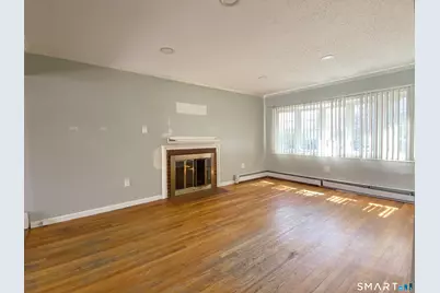 18 Reservoir Road, Newington, CT 06111 - Photo 3