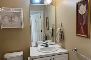 21 Beechwood Dr, Waterford, CT 06385 - Photo 15