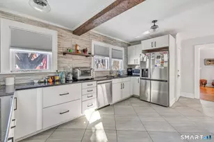 185 Cutspring Rd, Stratford, CT 06615 - Photo 11