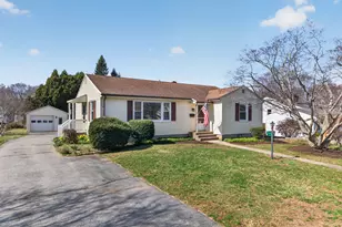 6 Cedar St, Waterford, CT 06385 - Photo 5