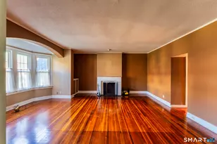 10 Columbia St, Hartford, CT 06106 - Photo 5