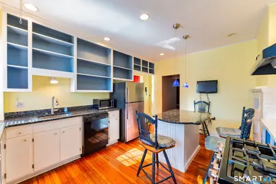 10 Columbia Street, Hartford, CT 06106 - Photo 11