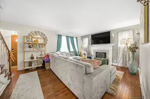 631 Fairview Ave, Bridgeport, CT 06606 - Photo 9